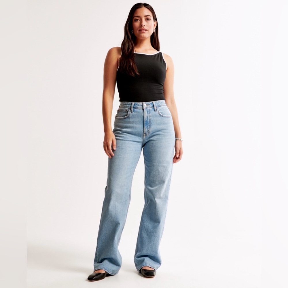 Abercrombie Curve Love High Rise 90s Relaxed Jean